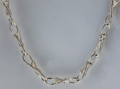 necklace links  6x4_0.jpg